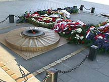 Eternal flame on the Tomb of the Unknown Soldier