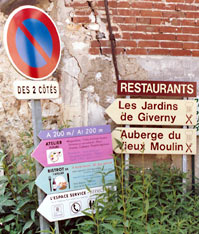 Street signs in Giverny